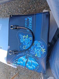 Brand new purse