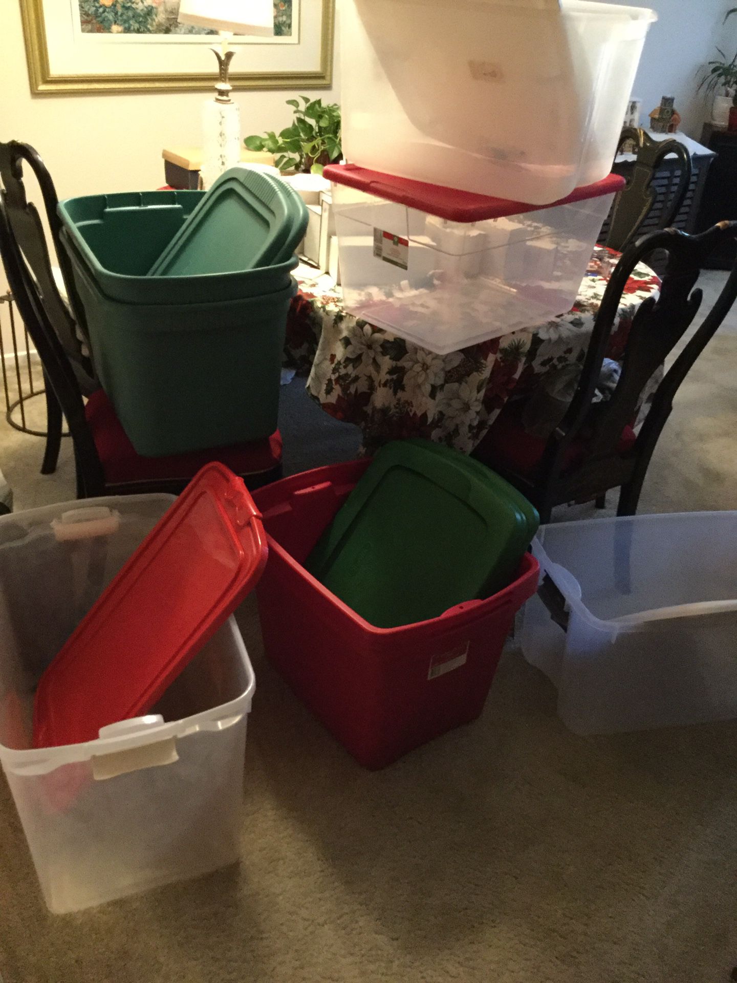 Assorted storage containers