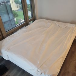 Saatva Queen Latex Mattress
