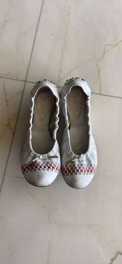 Tod’s flats women size 8