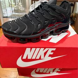 Nike air Vapor max men’s sz . 7,10 ,11