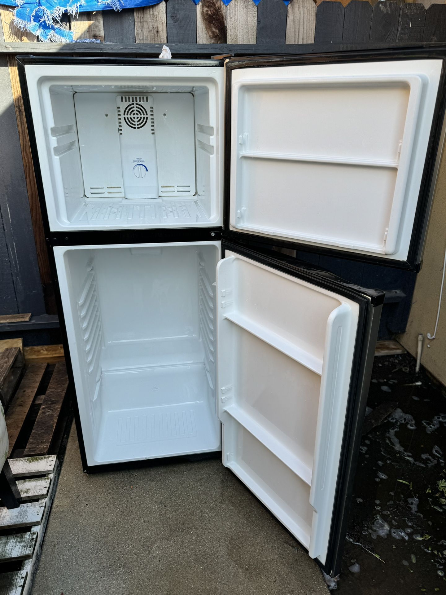 Danby Designer 10 cu. ft. Apartment Size Refrigerator  
