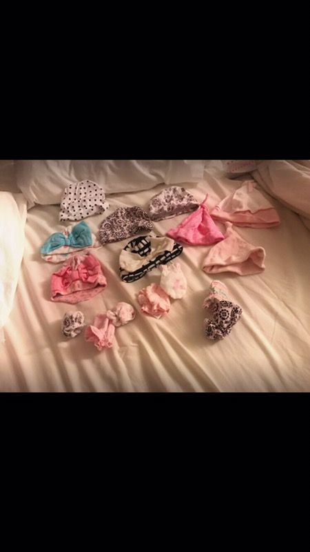 Babies hats and gloves