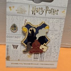 Harry Potter Hogwarts Castle Silhouette Enamel Metal Pin 