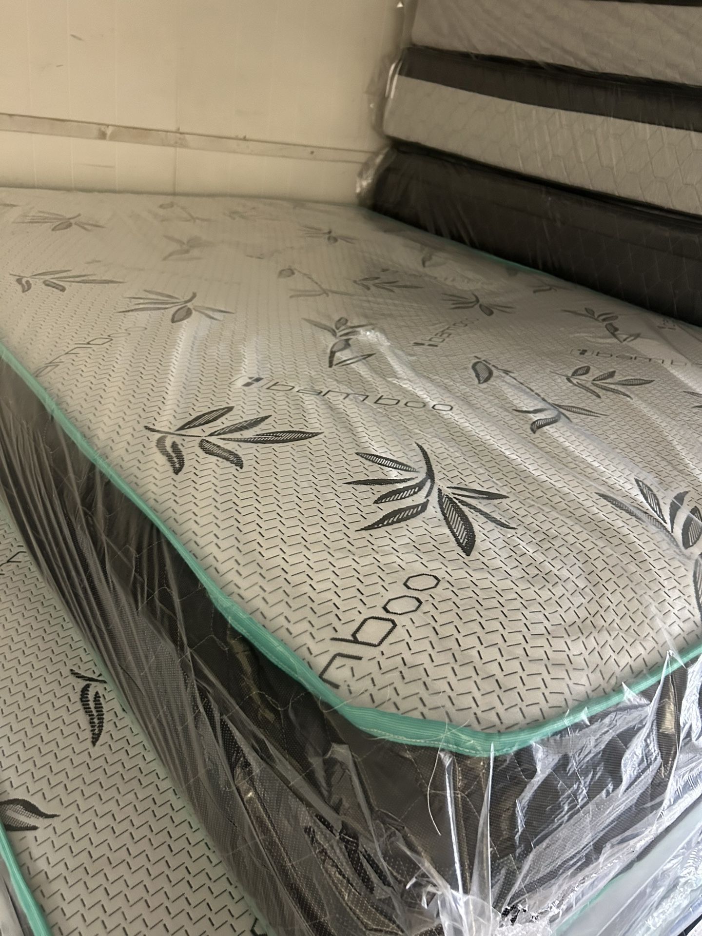 Queen Size Plush Pillow Top