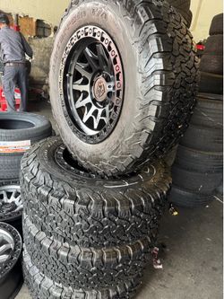 Vendo Rines Nuevos 17x9 de ancho de 6-139.7 lugs con llantas 265/70/R17 Bfgoodrich para carros como 🚀☎️🇺🇸
