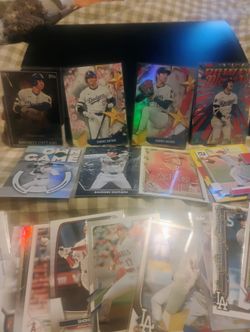 21 - SHOHEI OHTANI TRADING CARD LOT