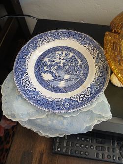 Free handkerchief and plate
