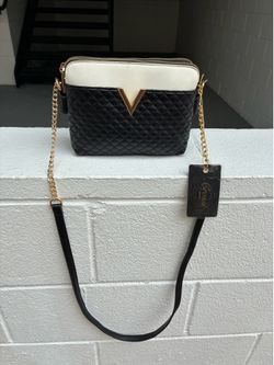 Crossi V Purse Quilted