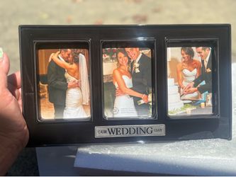 Black Wedding Frame