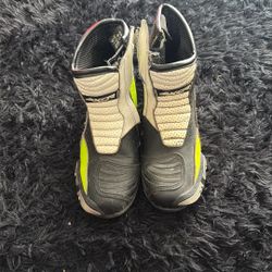 Motorcycle Boots True to Size Worn In