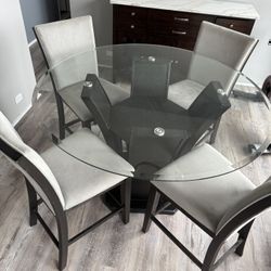 Round Glass Dining Room Table +4 Grey Chairs Bobs 