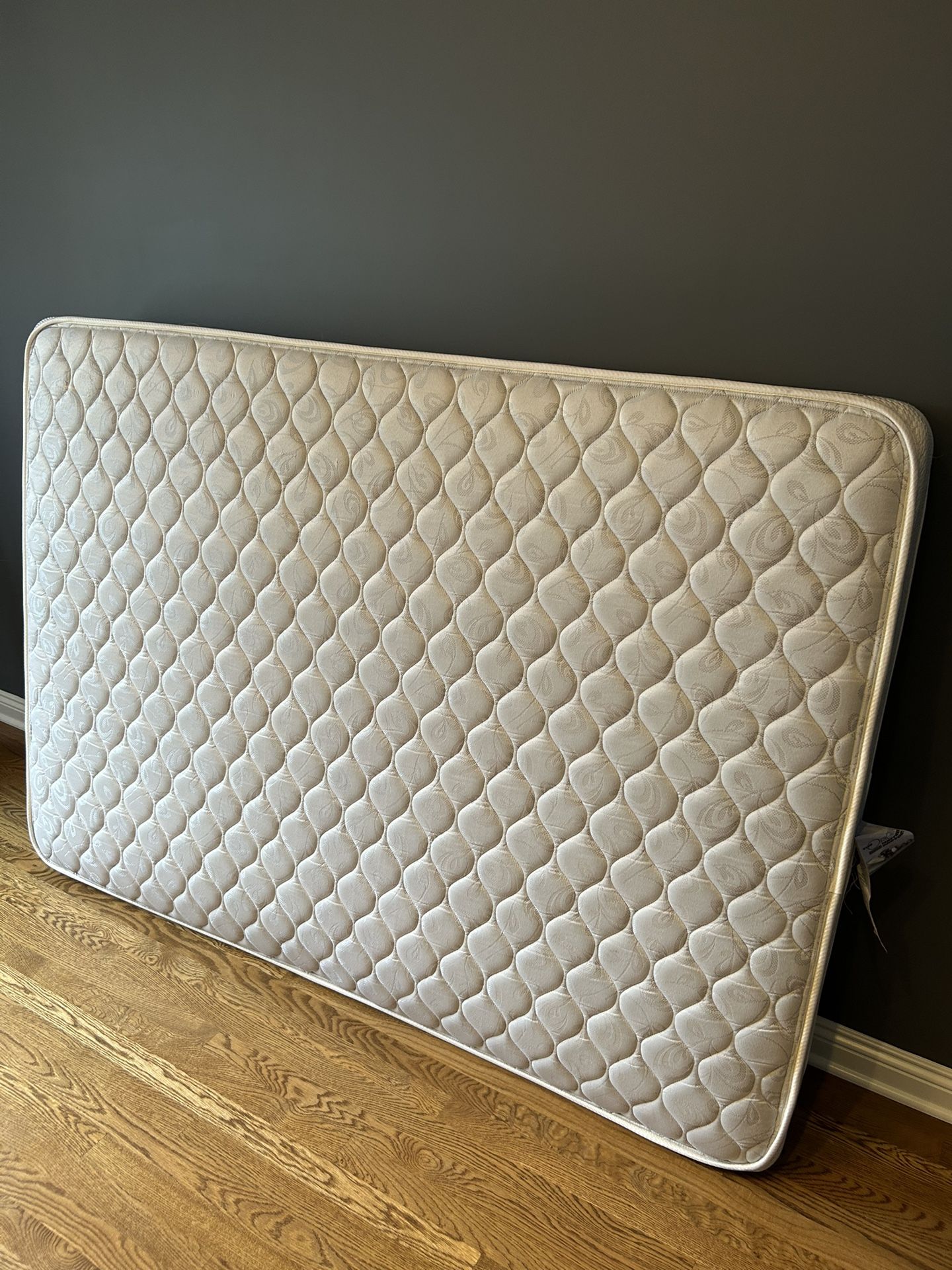 FREE Full Size Mattress - Porch Pickup Only