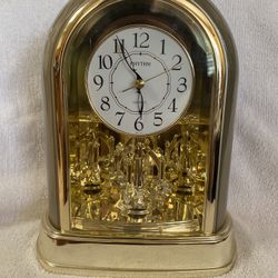 RHYTHM Desk Clock 