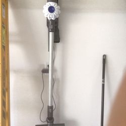 Dyson Vacuum 