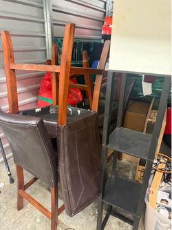 Free lamp, and 4 Hugh chairs