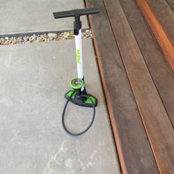 Floor Pump 
