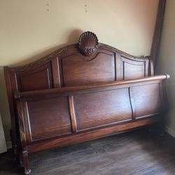 Wooded Bed Frame Queen
