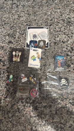 Disney Pins 