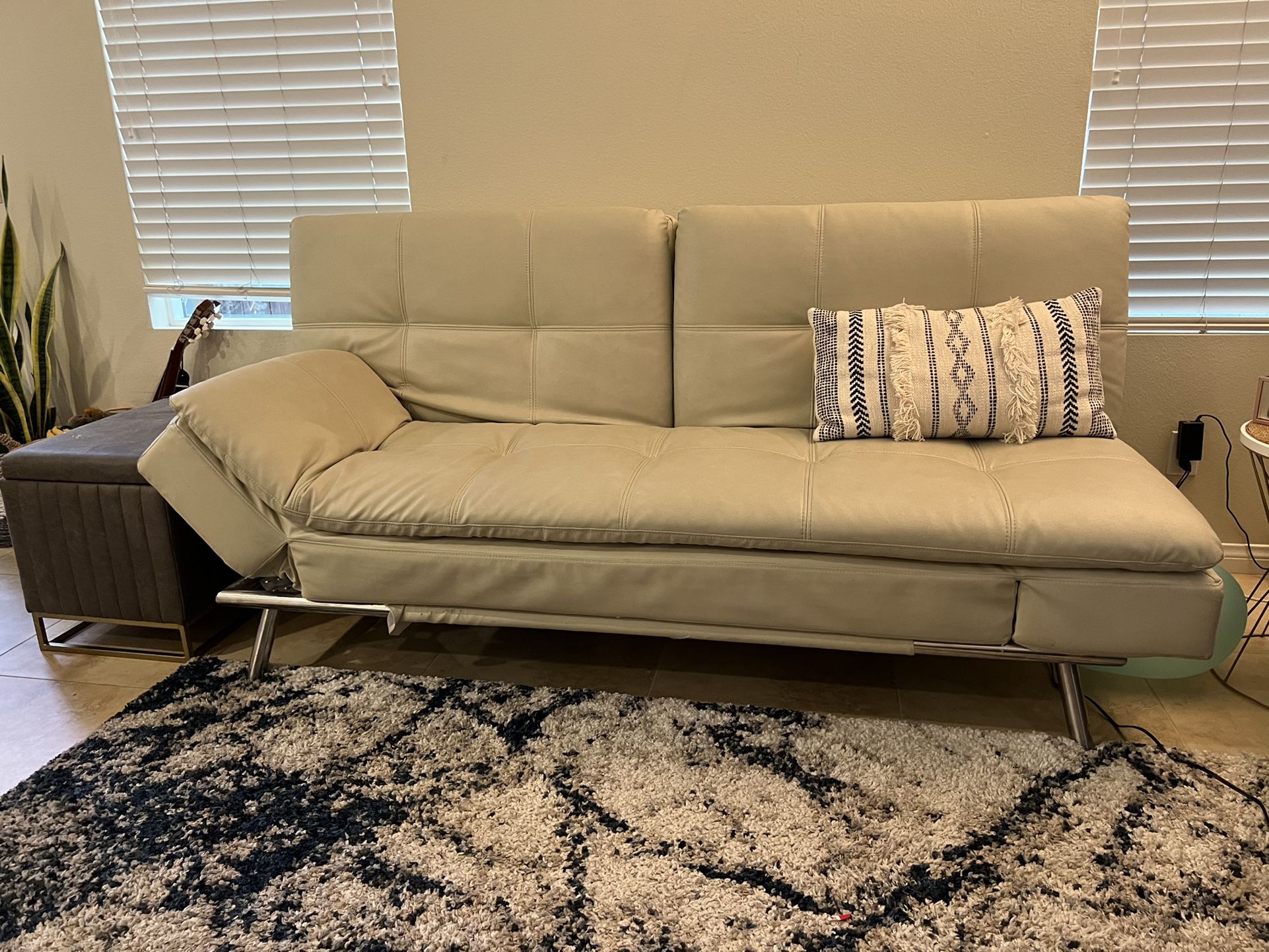 Leather Sofa / Couch - 3 Seat