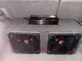 Dual Kicker Solo-Baric Subwoofers in Ported Box with Amp