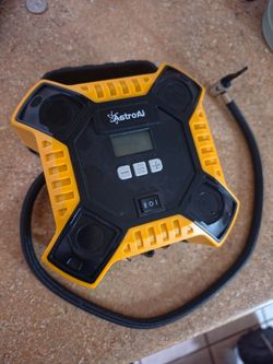 Electric tire air compressor