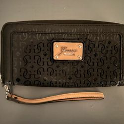 Guess Black and Tan Wallet with Wrist Strap 