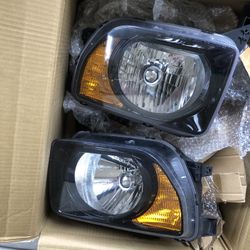 2003-2006 Honda Element Headlights 