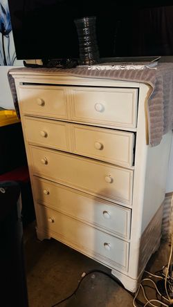 Dresser Free