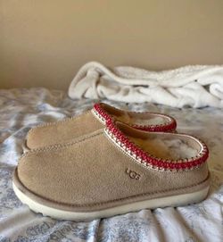 UGGS