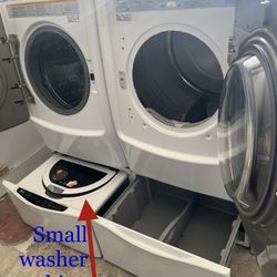 Lg Steam Washer/ Lg Steam Gas Dryer W/pedestal Washer & Pedestal Used 