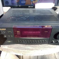 200 Watts KLH R3100 STEREO RECEIVER $140 FINAL PRICE WITH SAME DAY SHIPPING 
