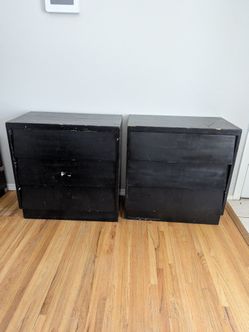 Pair of Mid Century Wood Dressers / Nightstands