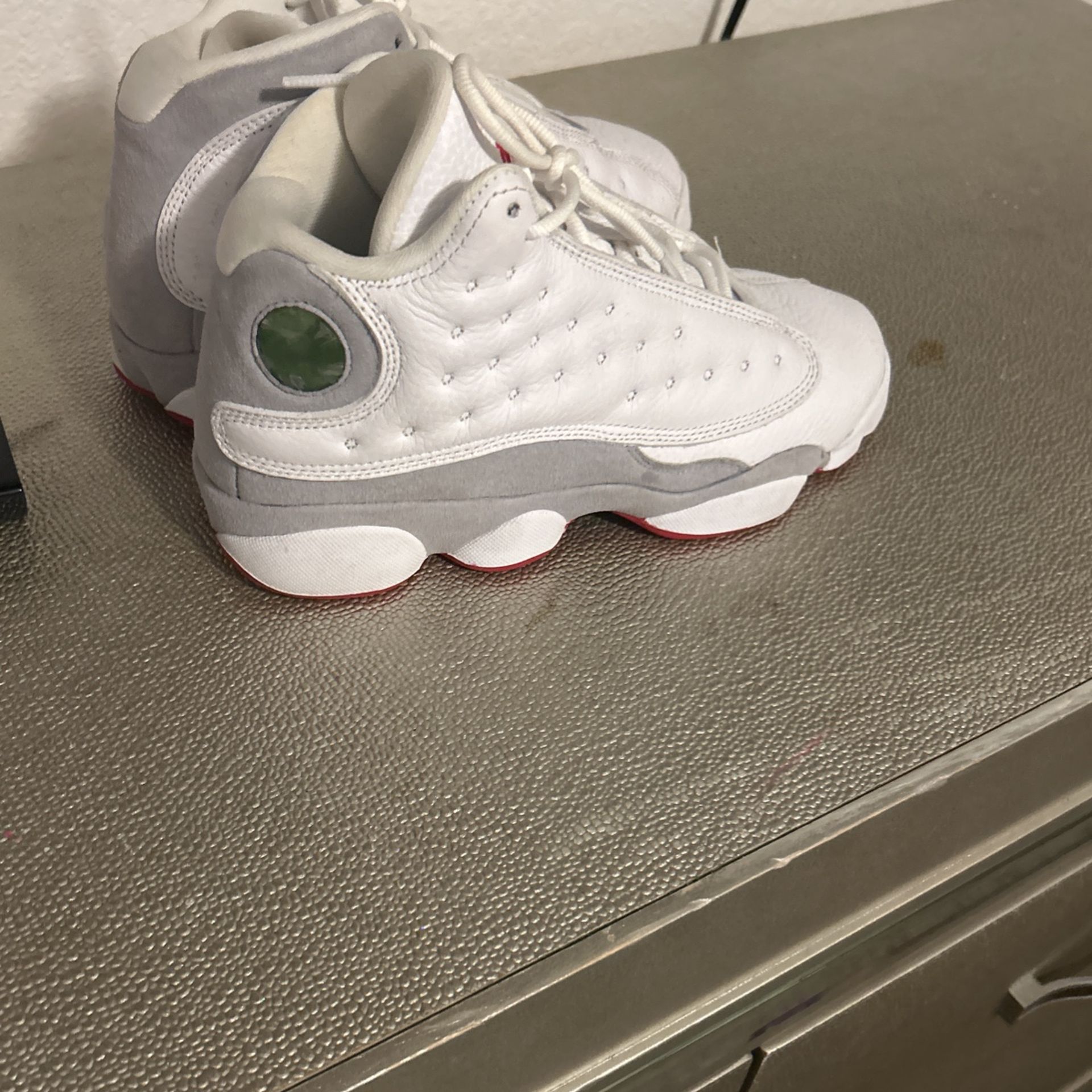 Retro 13 Wolf Grey 5.5y