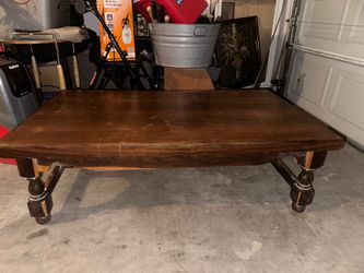 Solid Wood Coffee Table – Traditional Style