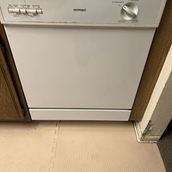 Dishwasher $100