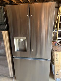 LG French Door, 24 Ft.³ Refrigerator