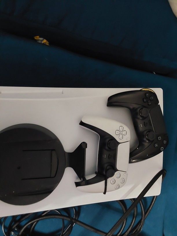 Im selling this whole setup of ps5