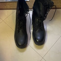Man Size 11 Black Leather Boots