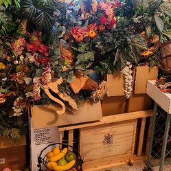Floral, Floral Accessories and Greenery
