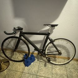 LEADER 725 FIXIE BICYCLE