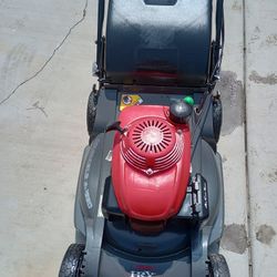 Honda. HRX. Para  Cortar Pasto