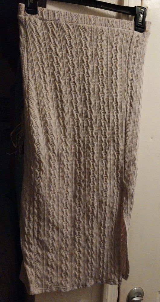 Ladies Small Beige Sweater Skirt