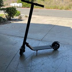 Es3 segway ninbot 15 mph (with brand charger) (foldable)