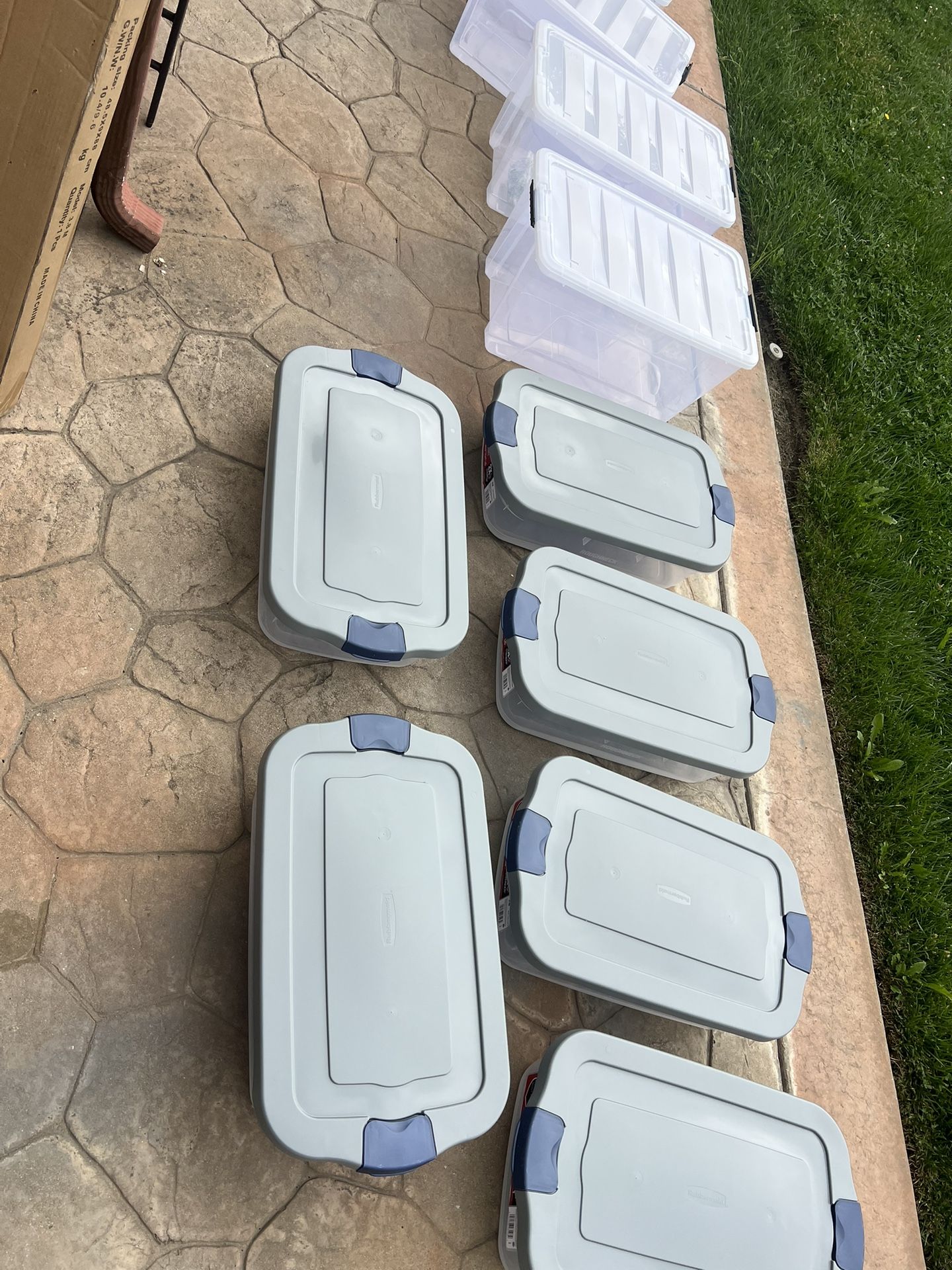 9 Clear Plastic Storage Containers