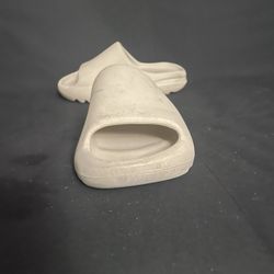 Bone Yeezy Slides 