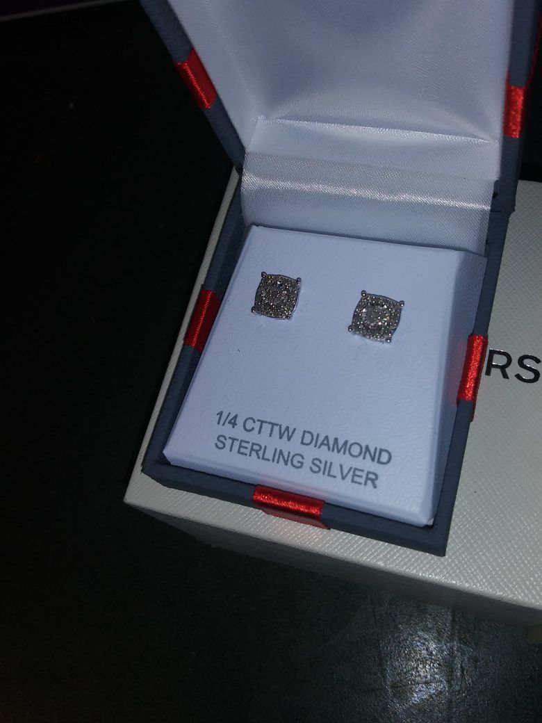 2 1/4 CT diamond earrings