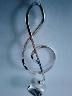 Silver music ornament
