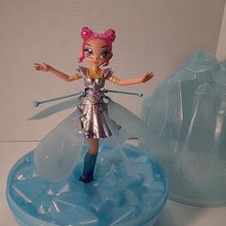 Preowed, SpinMaster Hatchimals Pixies Crystal Flyers "Blue Magical Flying Pixie" W/Case, charging cable 
Ages 6+