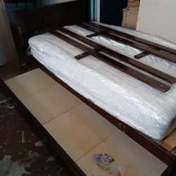 Double Twin Bed With Pillout...